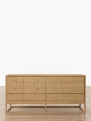 Ronan Dresser – Natural Oak | Brass Knobs
