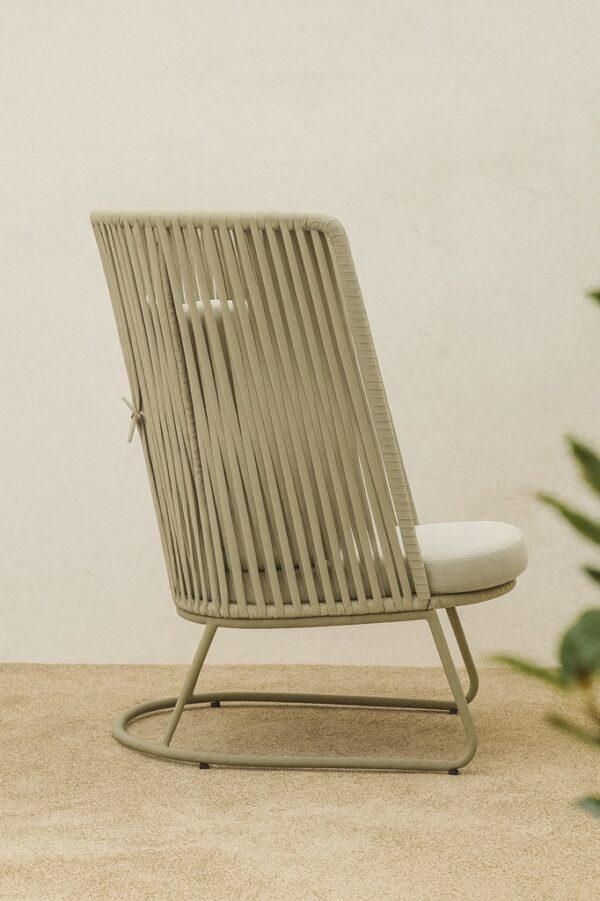 Santori Outdoor High-Back Lounge Chair